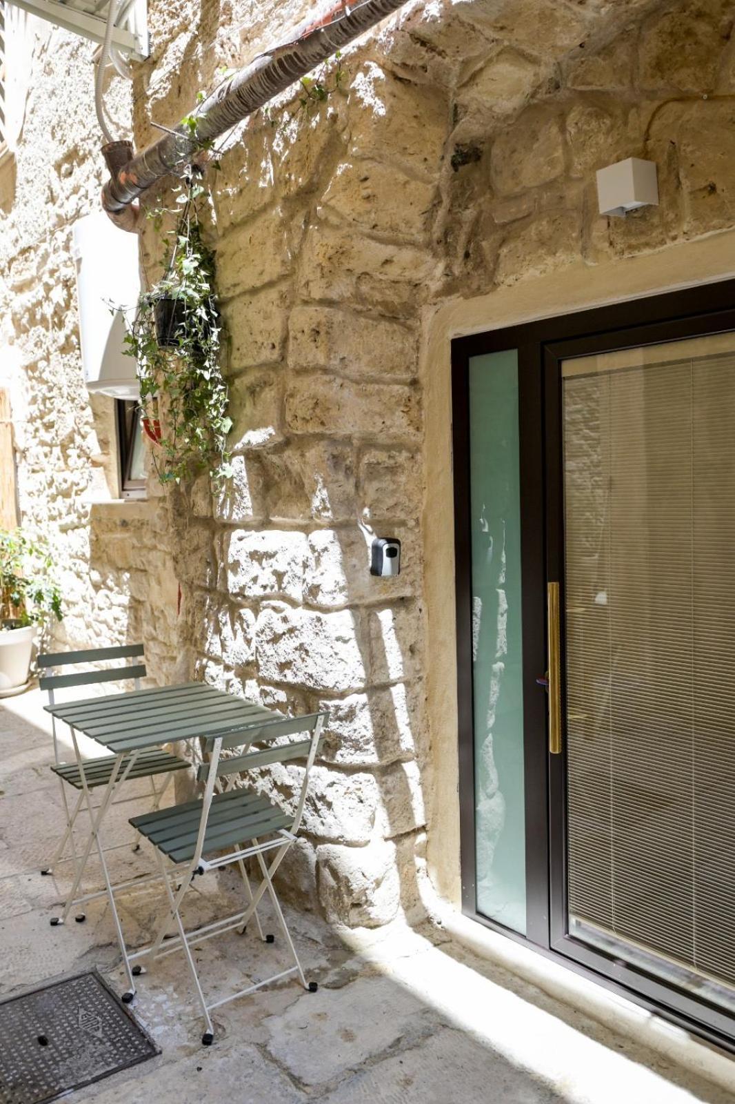 Fiscardi Room Bari Exterior foto